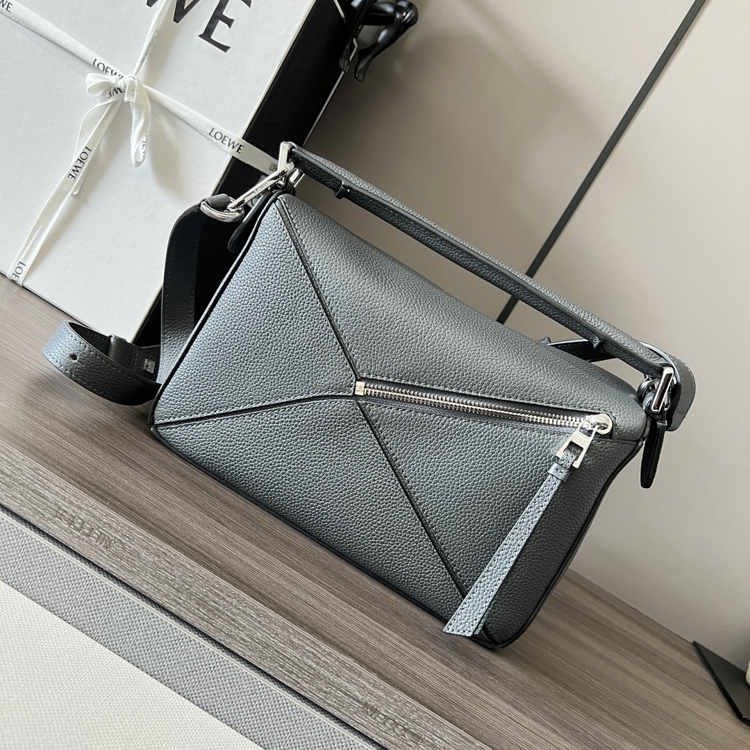 Loewe Puzzle Bags